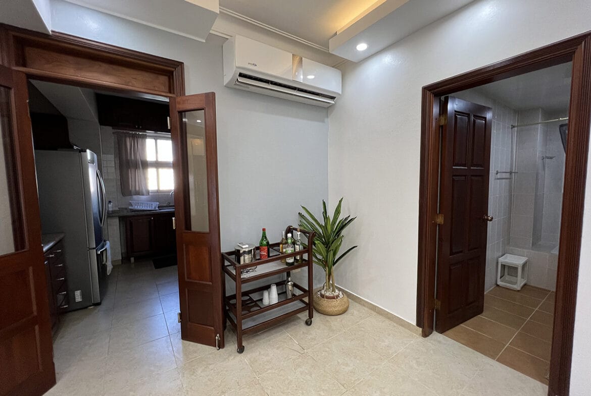 Apartamento Amueblado Frente Al Mar en La Avenida España