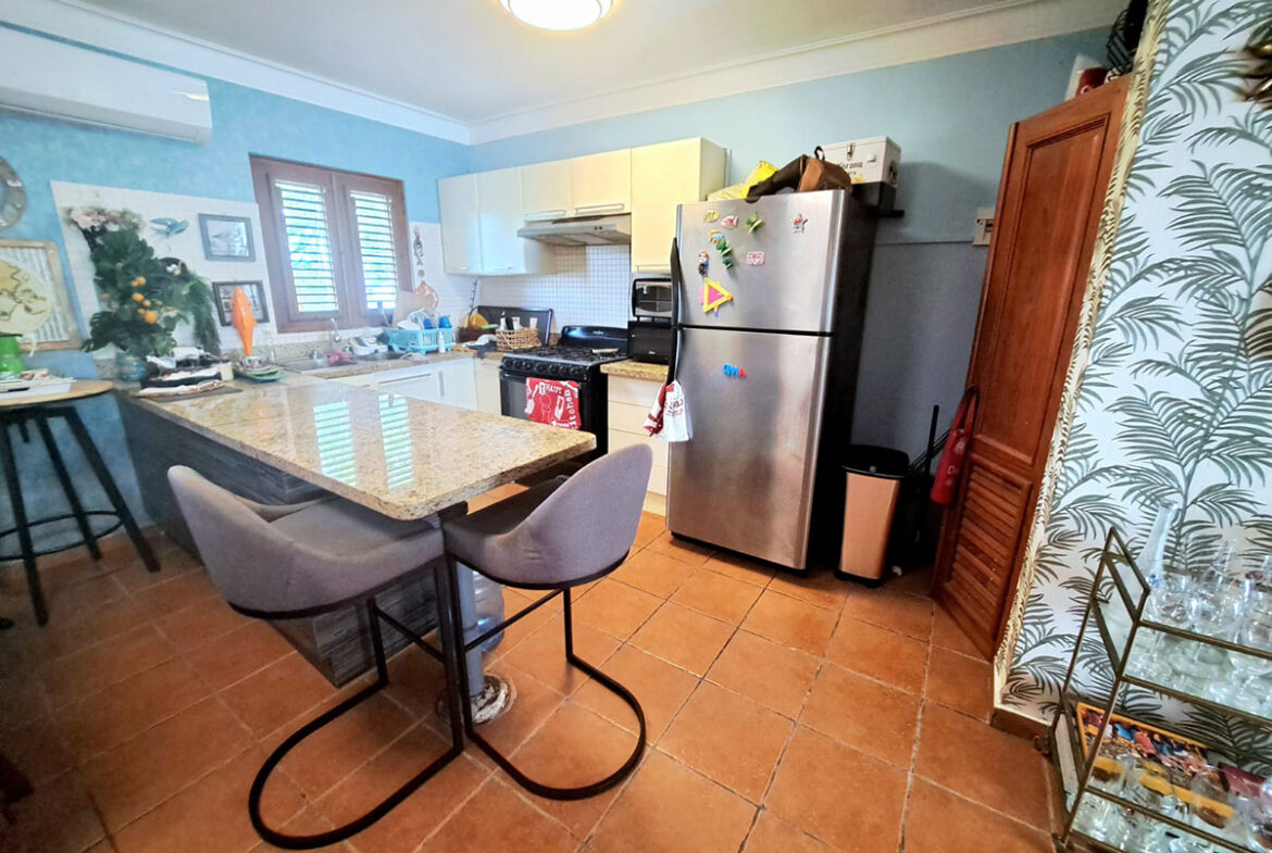 Apartamento en Primera Línea de Playa en Merechiaro Juan Dolio