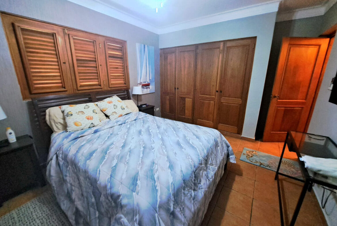 Apartamento en Primera Línea de Playa en Merechiaro Juan Dolio