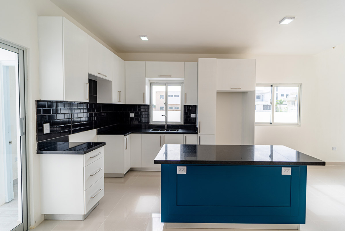 Casa Nueva en La Romana En Residencial Cerrado
