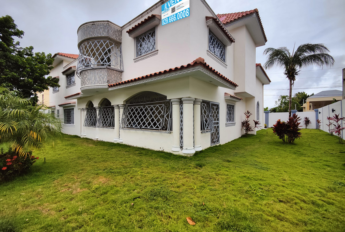Mejor Casa de Prado Oriental en Veta y Negociable
