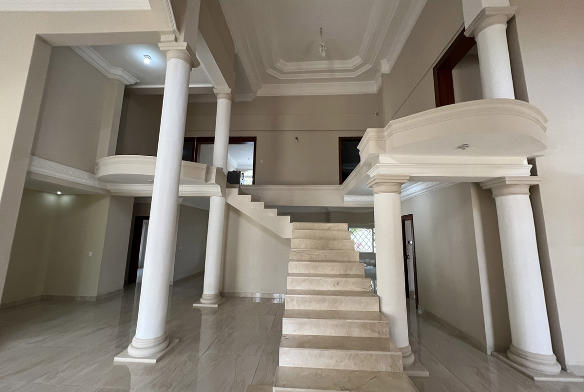 Mejor Casa de Prado Oriental en Veta y Negociable