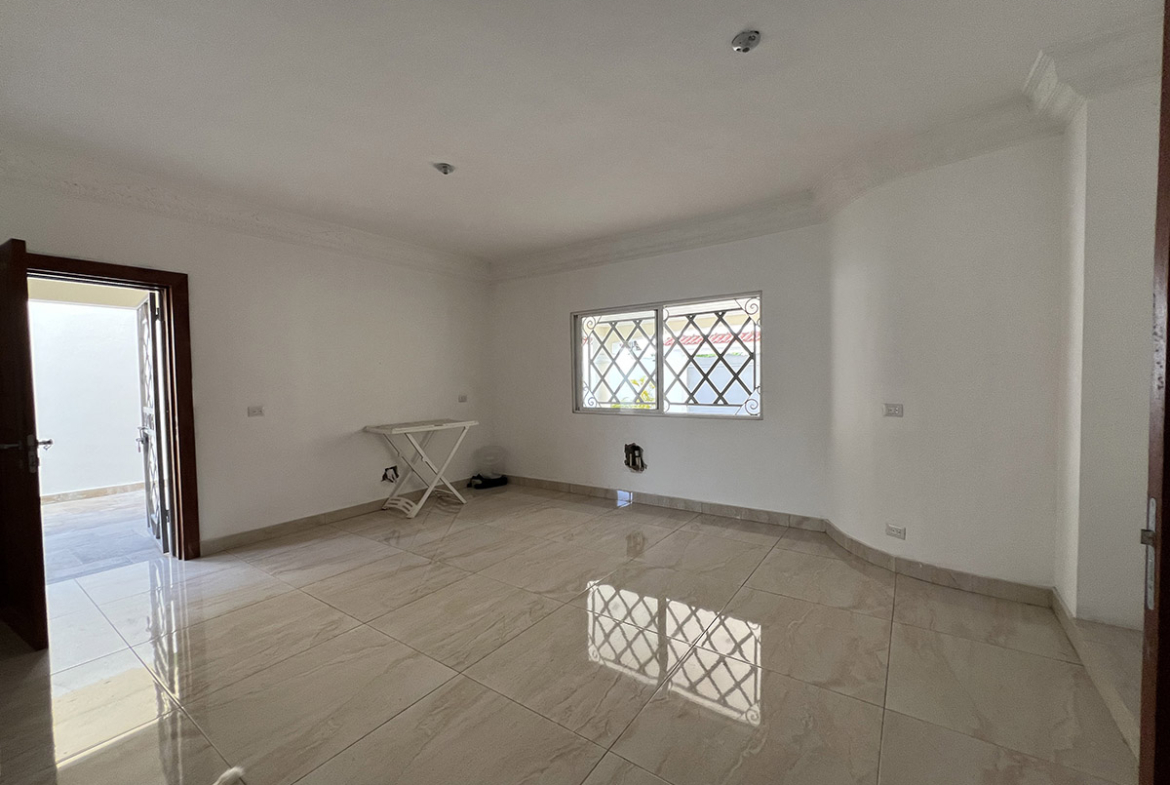 Mejor Casa de Prado Oriental en Veta y Negociable