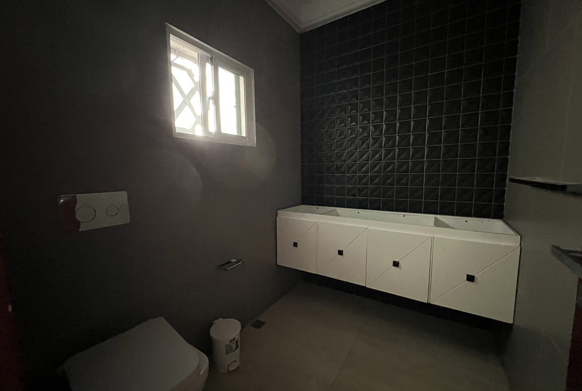 Mejor Casa de Prado Oriental en Veta y Negociable