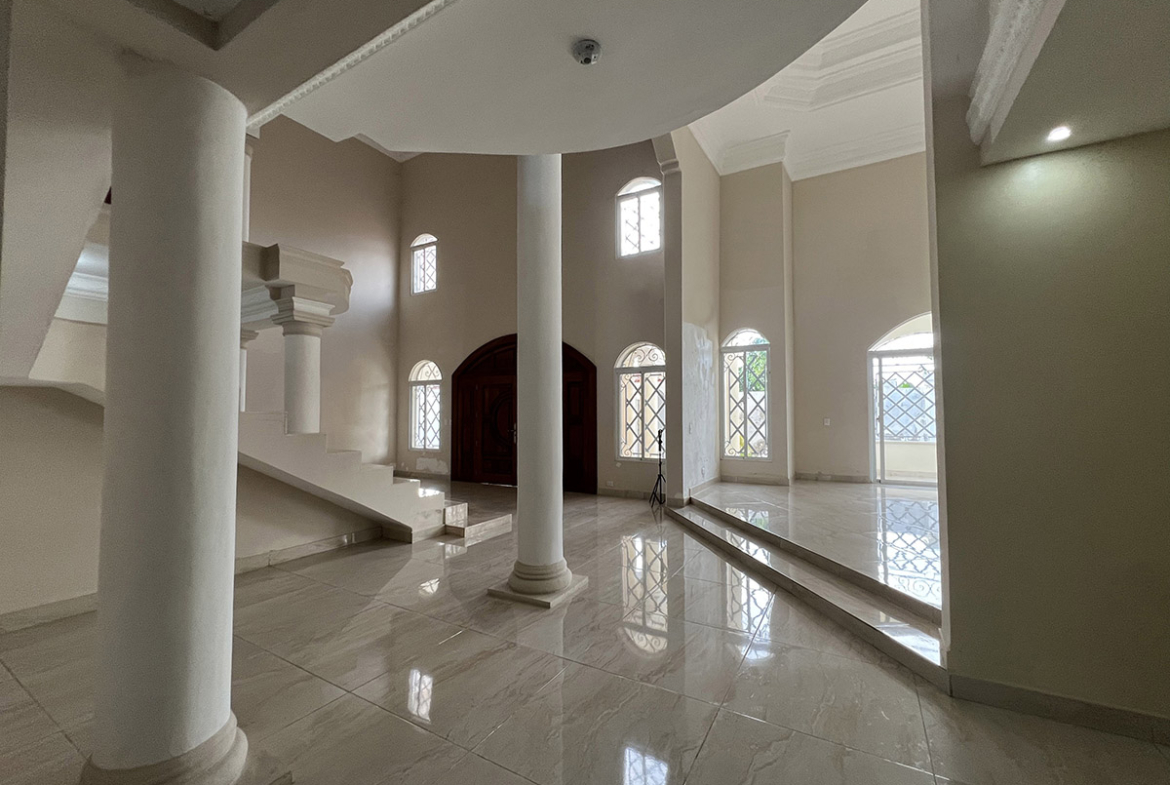Mejor Casa de Prado Oriental en Veta y Negociable