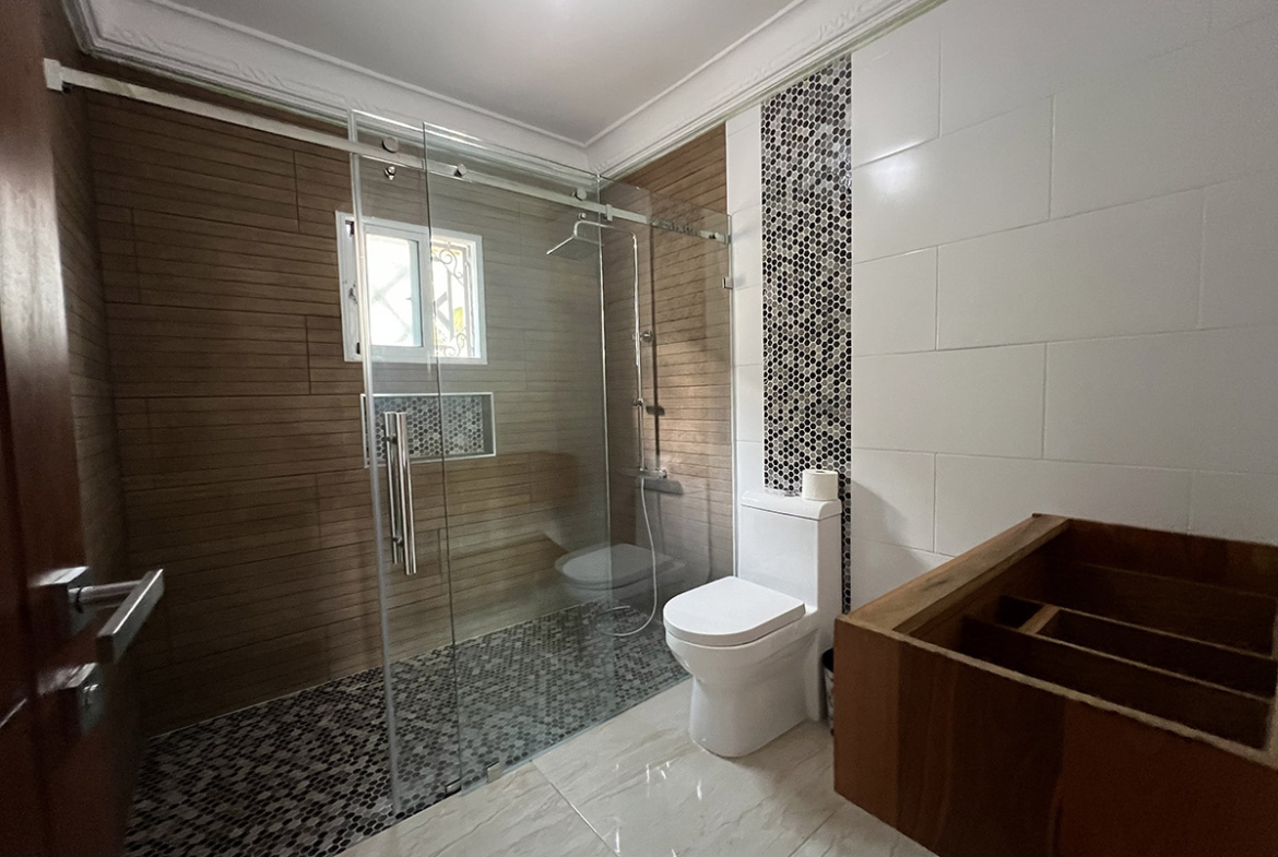 Mejor Casa de Prado Oriental en Veta y Negociable