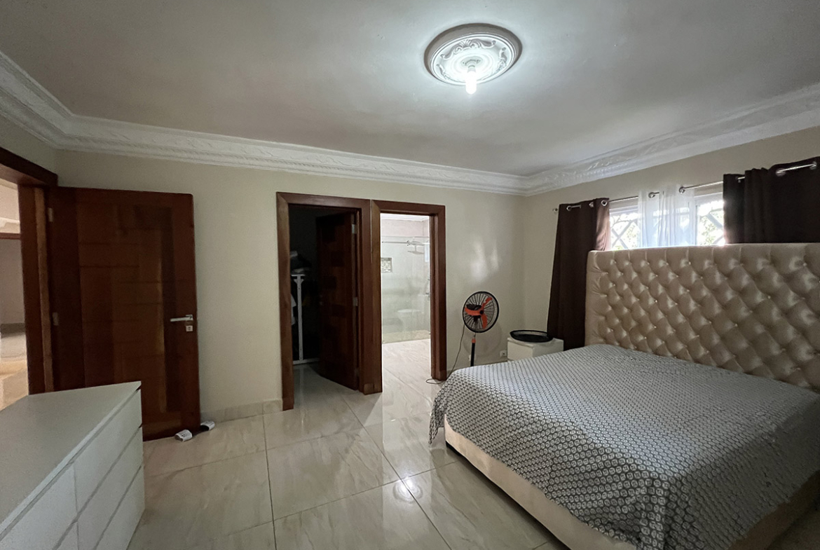 Mejor Casa de Prado Oriental en Veta y Negociable