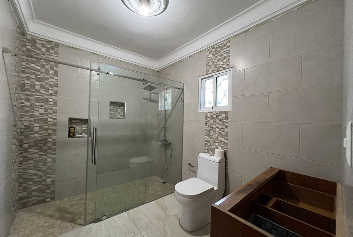 Mejor Casa de Prado Oriental en Veta y Negociable