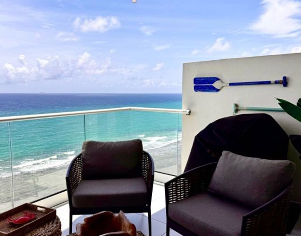 Piso 15 Frente a La Playa en Juan Dolio con Mejor Vista del Caribe