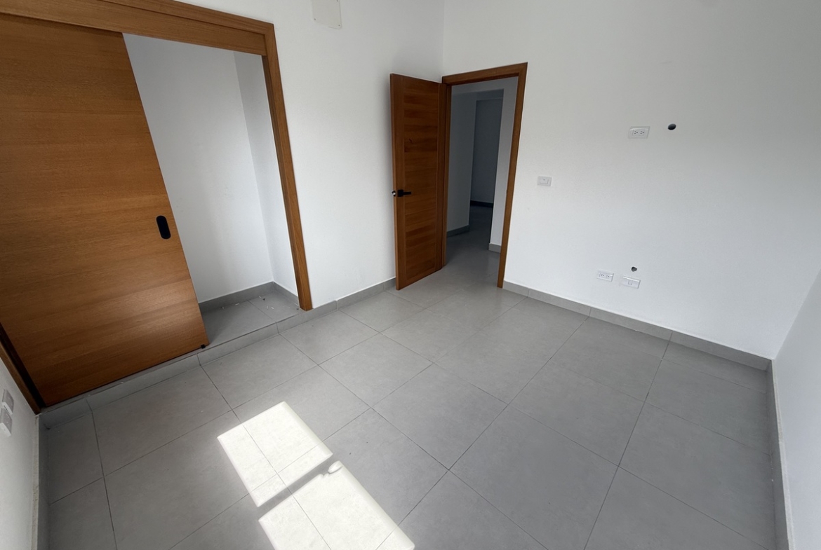 Apartamento con Terraza en Los Prados Distrito Nacional