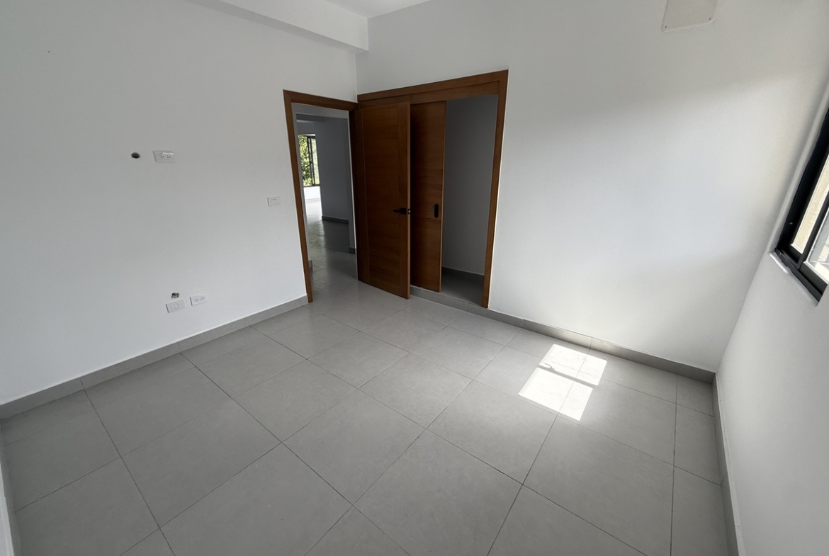 Apartamento con Terraza en Los Prados Distrito Nacional