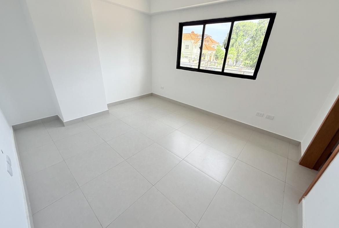 Apartamento con Terraza en Los Prados Distrito Nacional
