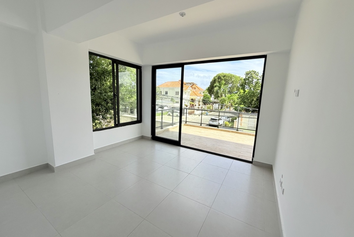 Apartamento con Terraza en Los Prados Distrito Nacional