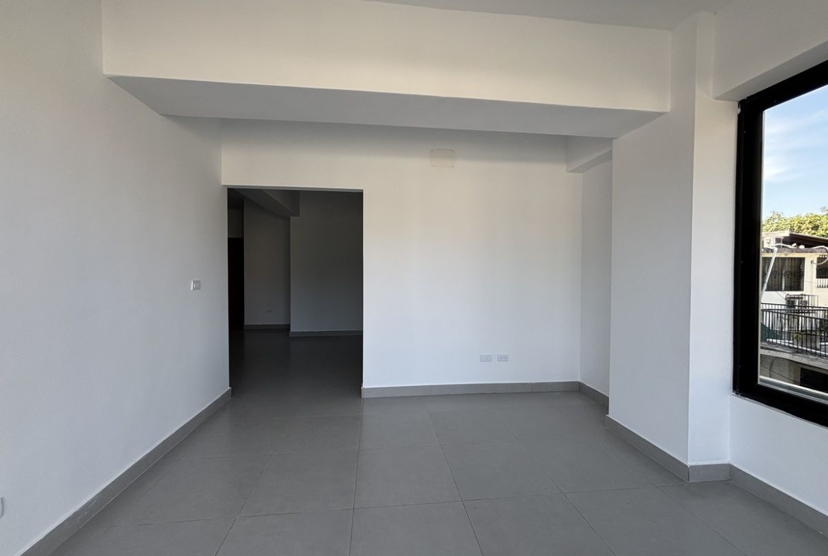Apartamento con Terraza en Los Prados Distrito Nacional