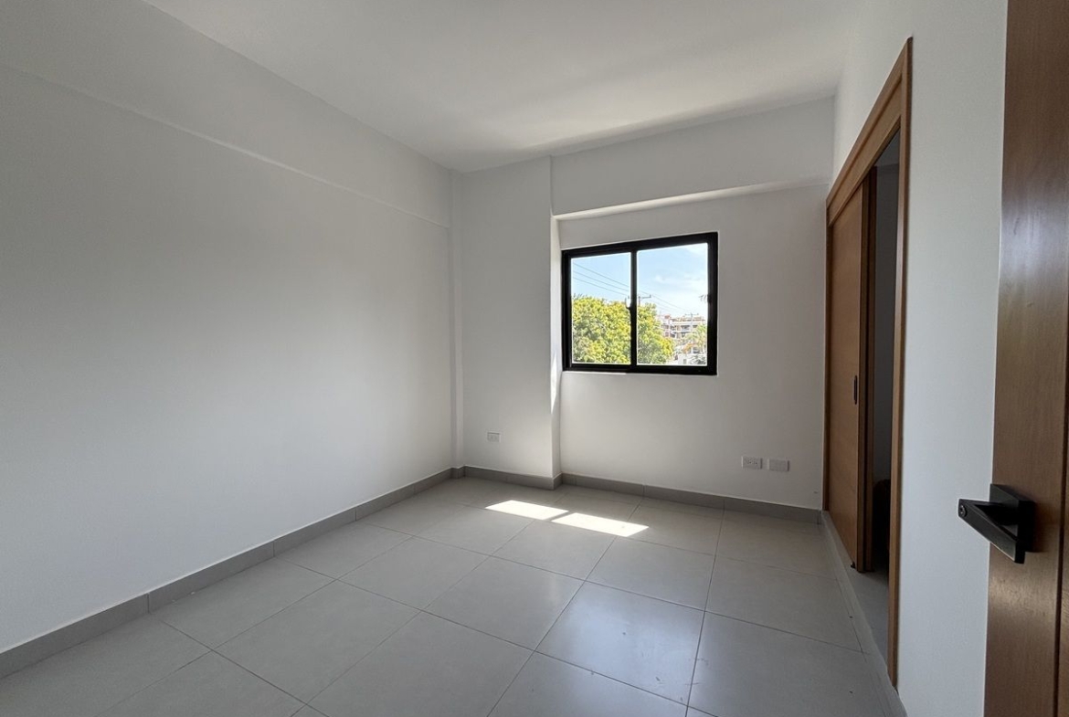 Apartamento con Terraza en Los Prados Distrito Nacional