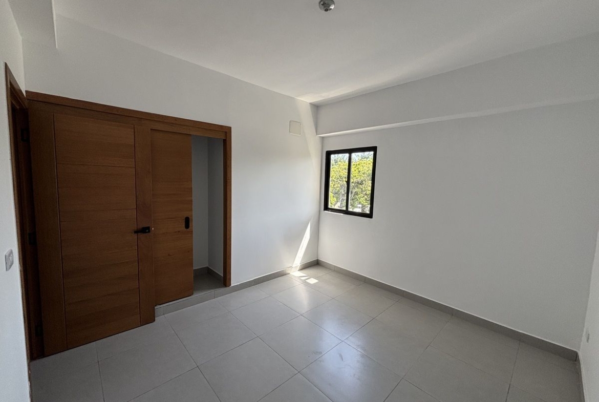 Apartamento con Terraza en Los Prados Distrito Nacional