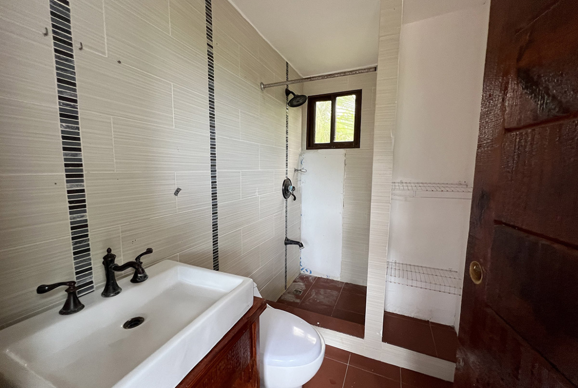 Villa independiente Juan Dolio Zona Guavaberry