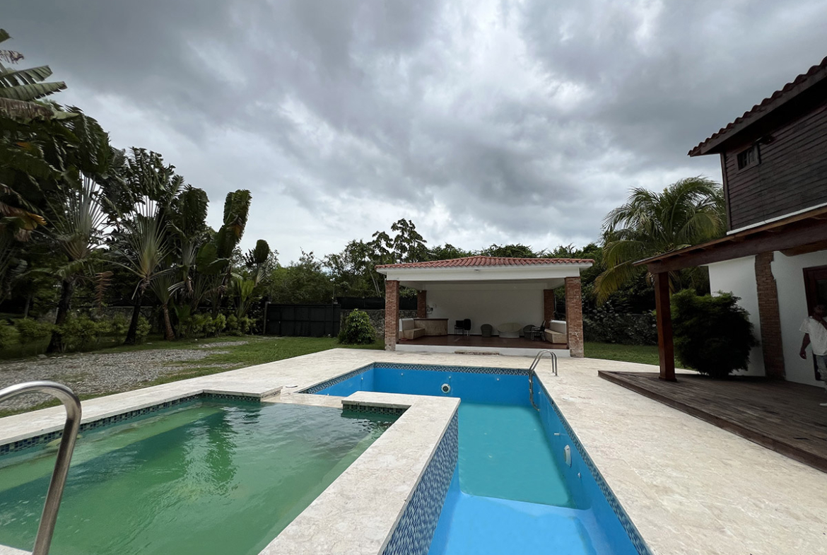 Villa independiente Juan Dolio Zona Guavaberry