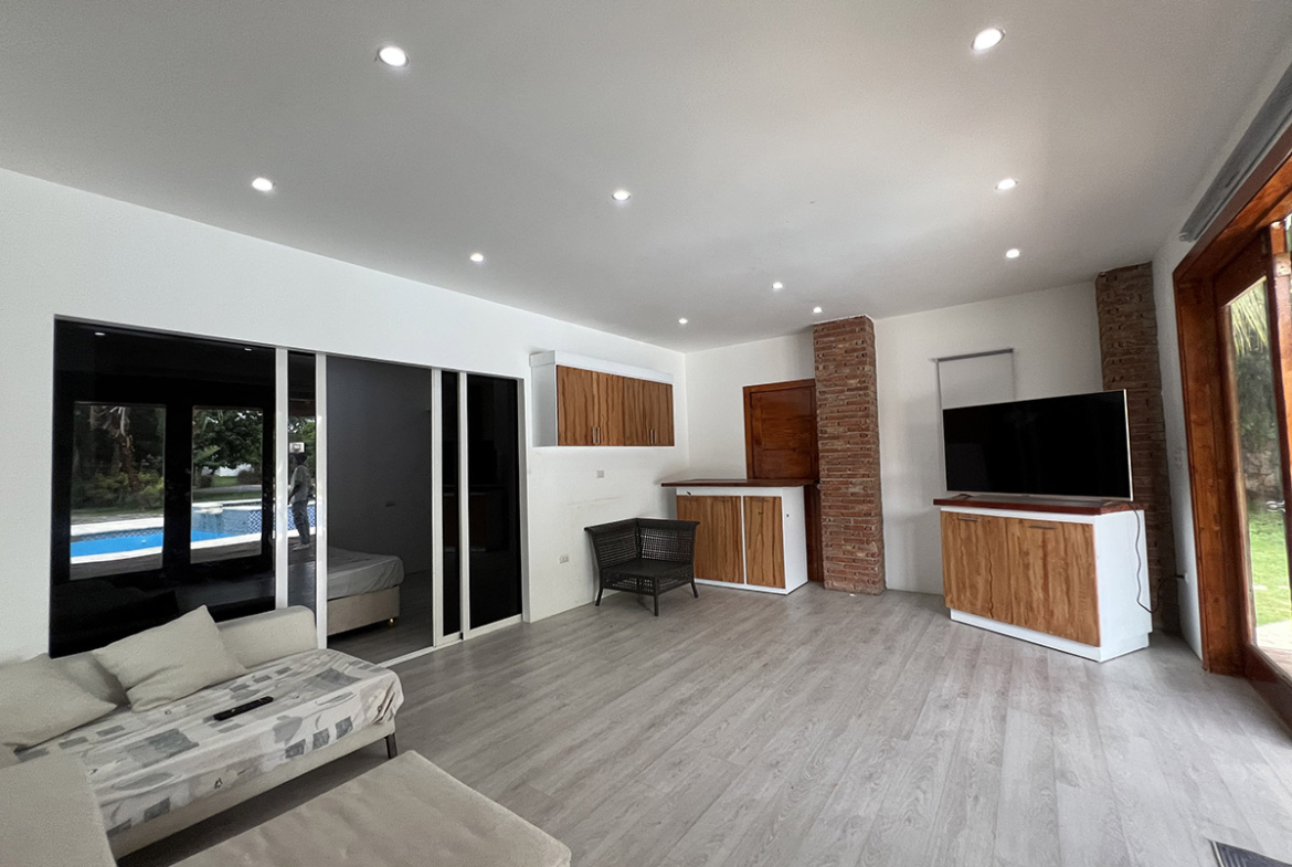 Villa independiente Juan Dolio Zona Guavaberry