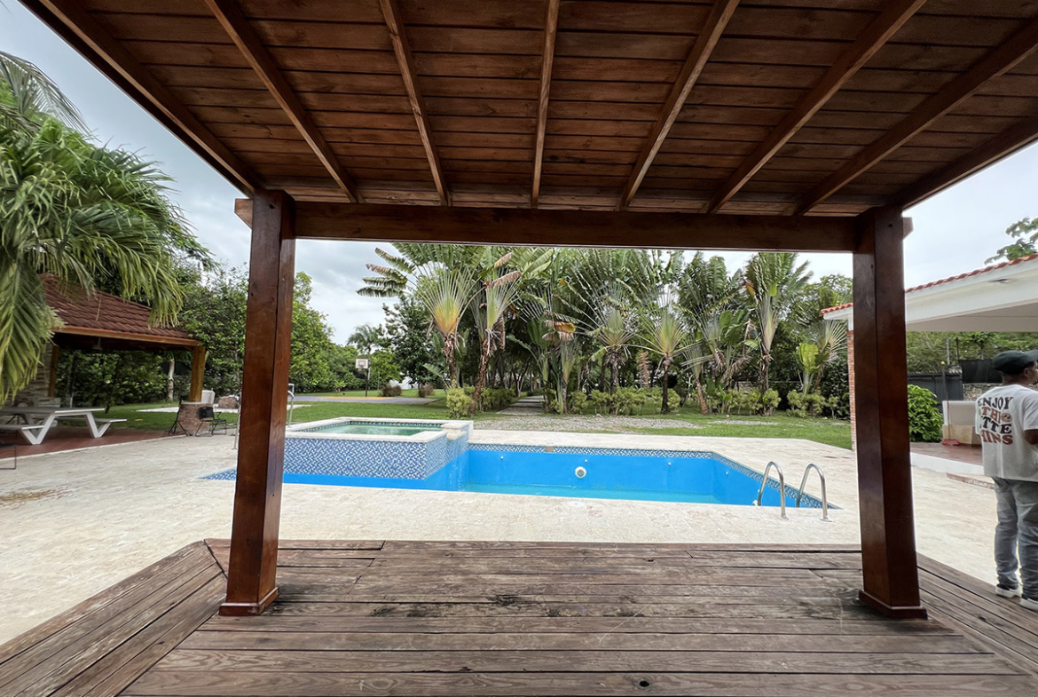 Villa independiente Juan Dolio Zona Guavaberry