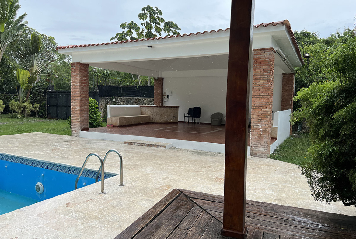 Villa independiente Juan Dolio Zona Guavaberry